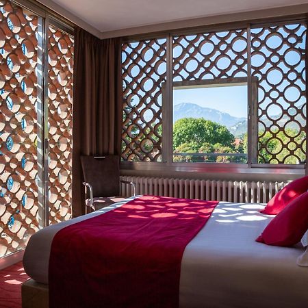 Hotel Les Trois Roses, Meylan Grenoble מראה חיצוני תמונה