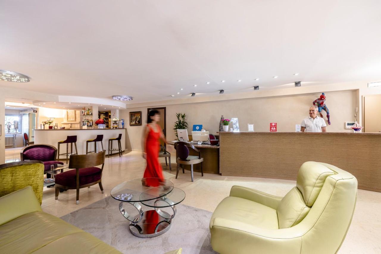 Hotel Les Trois Roses, Meylan Grenoble מראה חיצוני תמונה